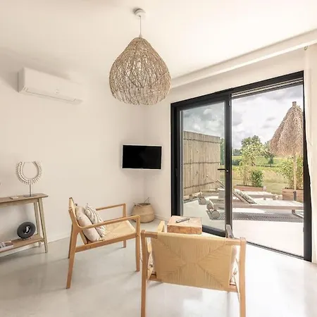 Hébergement de vacances Kasbar Avec Spa Prive 4 Etoiles Tizac-de-Curton